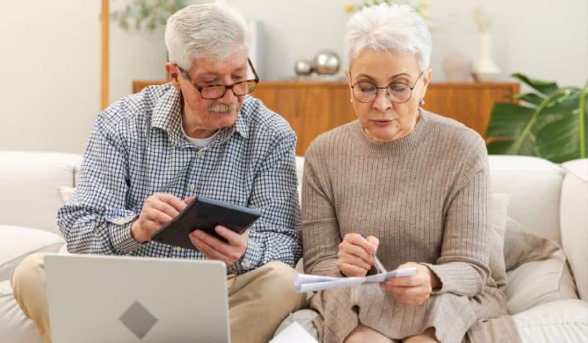 AOW-Bedragen 2024: Netto Voor Alleenstaanden en Gehuwden