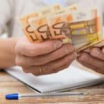 AOW Betaaldata 2024: Wanneer Krijg Je AOW Uitbetaald?