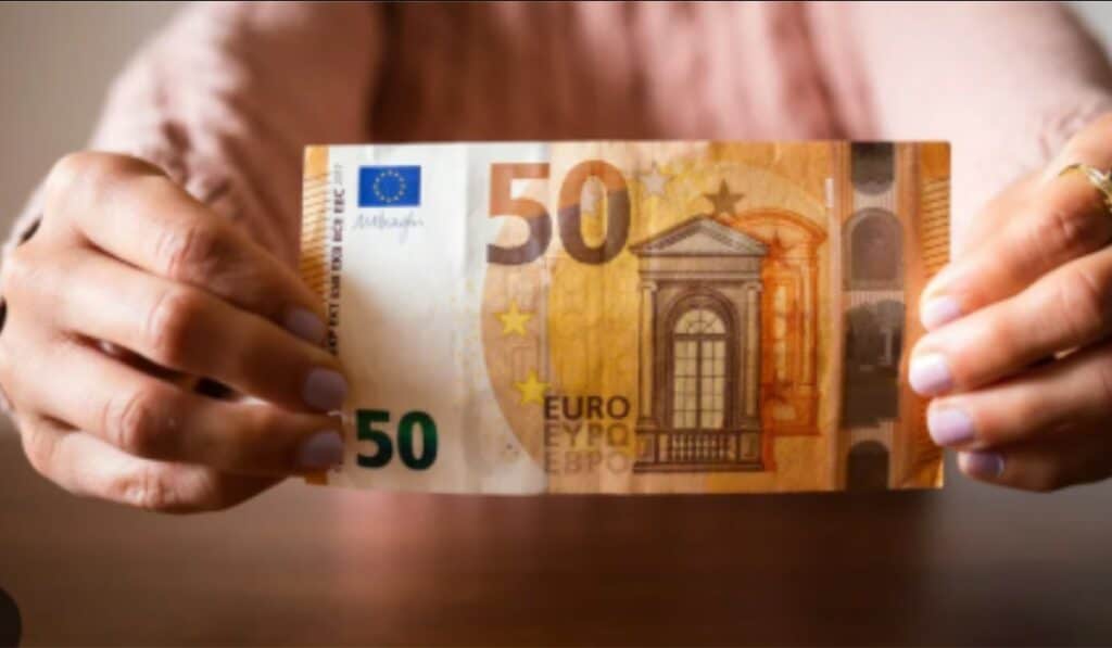 AOW Betalingsdata 2024: Alles over Uitbetaling, Toeslagen & Vakantiegeld