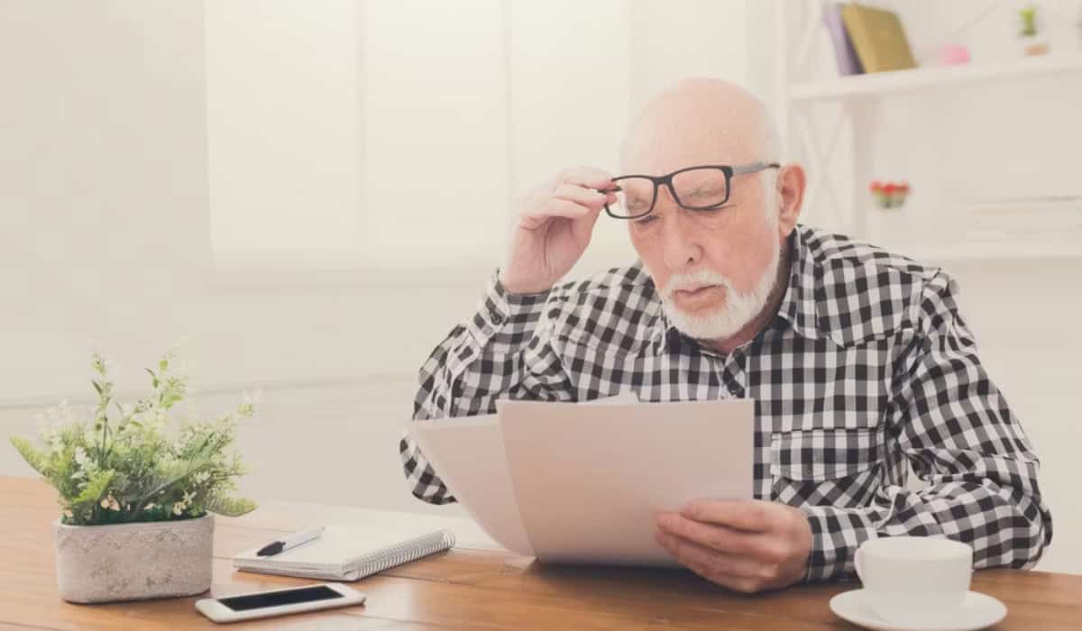 Wat is AOW? Uitleg en uitkering in Nederland